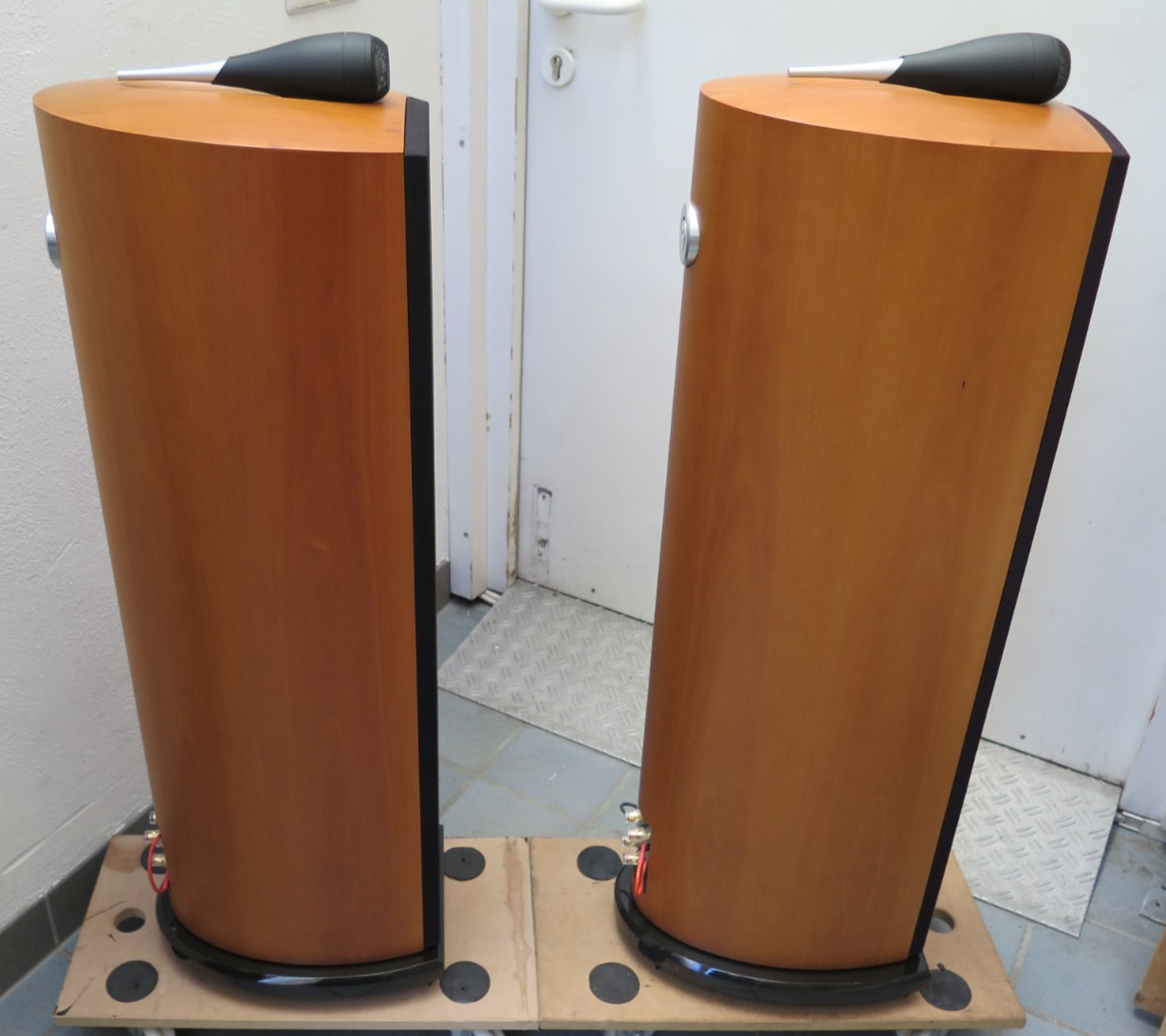  B&W Nautilus 804 Highend Stand-Lautsprecher mit Granitsockel