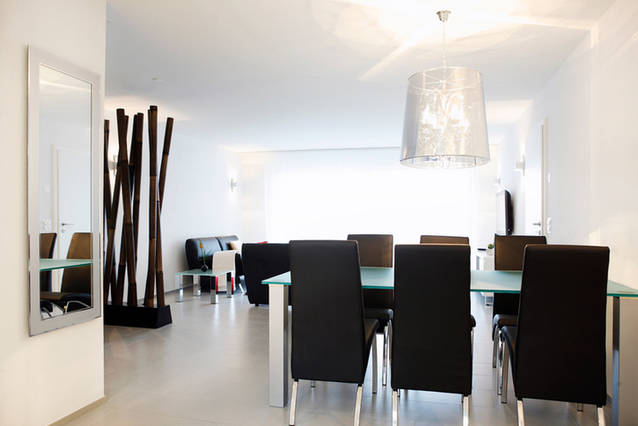 Neuwertige 3.5 Zimmer Wohnung mit weitsicht zu vermieten, kann auch als WG benützt werden. 8046 Zürich Kanton:zh