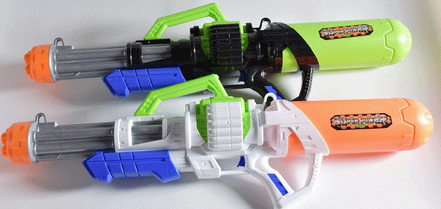 Gigantisches Wassergewehr Wasserpistole Wasser Pistole Gewehr XXXL MG Spielzeug Sommer 78cm 2.1L Tank Badi Kind Kinder Schweiz XXL Spielzeug Toy