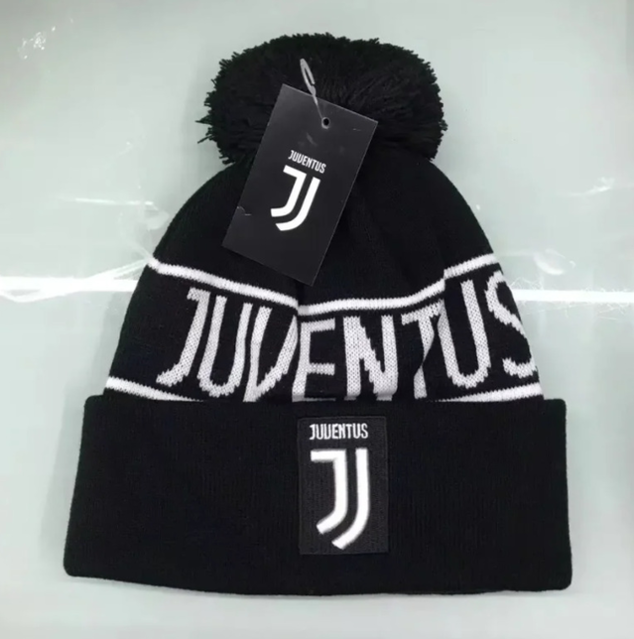 Juventus Turin Cap Wintermütze Mütze Kappe Bommelmütze Beanie Juve Fan Fussball Zubehör Accessoire Fanshop