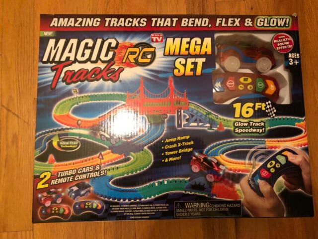 Magic Tracks RC Racer Mega Set inkl. 2 Autos Rennbahn leuchtet Auto Spielzeug Kind Indoor Zuhause Deheimu