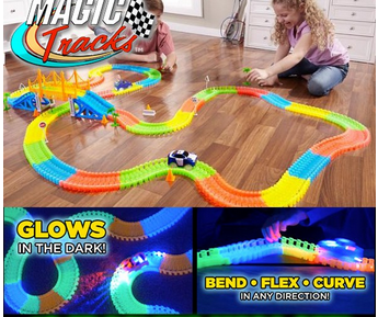 Magic Tracks RC Racer Mega Set inkl. 2 Autos Rennbahn leuchtet Auto Spielzeug Kind Indoor Zuhause Deheimu