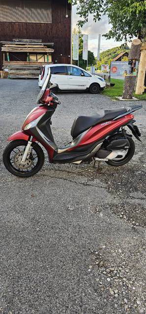 Piaggio Medley 125ccm ABS(Frisch MFK 14.10.25) 2019 Jahrgang Véhicules 3 Piaggio Medley 125ccm ABS(Frisch MFK 14.10.25) 2019 Jahrgang