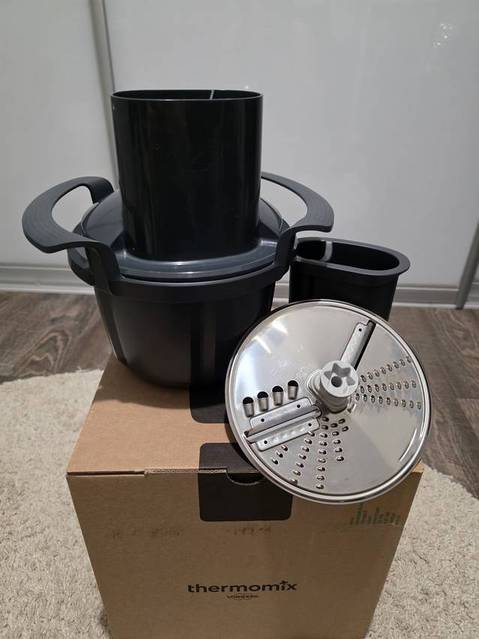 Vorwerk Thermomix TM7 110v All accessories & Cookidoo included Maison 3 Vorwerk Thermomix TM7 110v All accessories & Cookidoo included