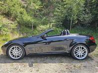 Verkaufe hier mein Mercedes SLK Cabriolet  200 Kompressor
<br>Jg.2008
<br>115000Km
<br>mit MFK und 