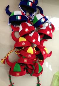 Spanien Espania Deutschland Portugal Italien Fan Kappe Mütze Hut Wikinger Helm Zöpfen Fussball WM EM Fanshop