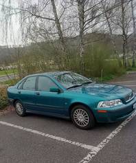 Volvo S40 2.0T
<br>
<br>
<br>Gut erhaltenes Auto, ab MFK, Lückenlos Servicegepflegt
<br>
<br>Letzte